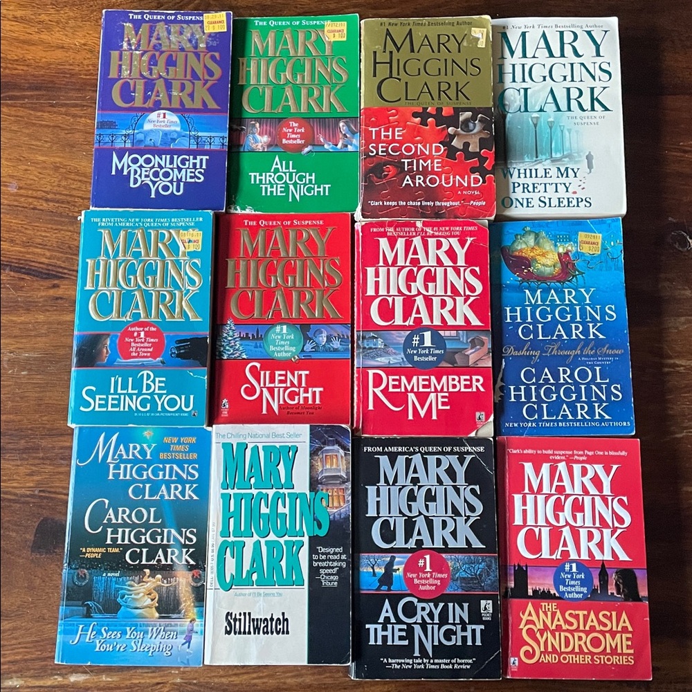 12 Mary Higgins Clark Mixed Lot of 12 Paperback Books
